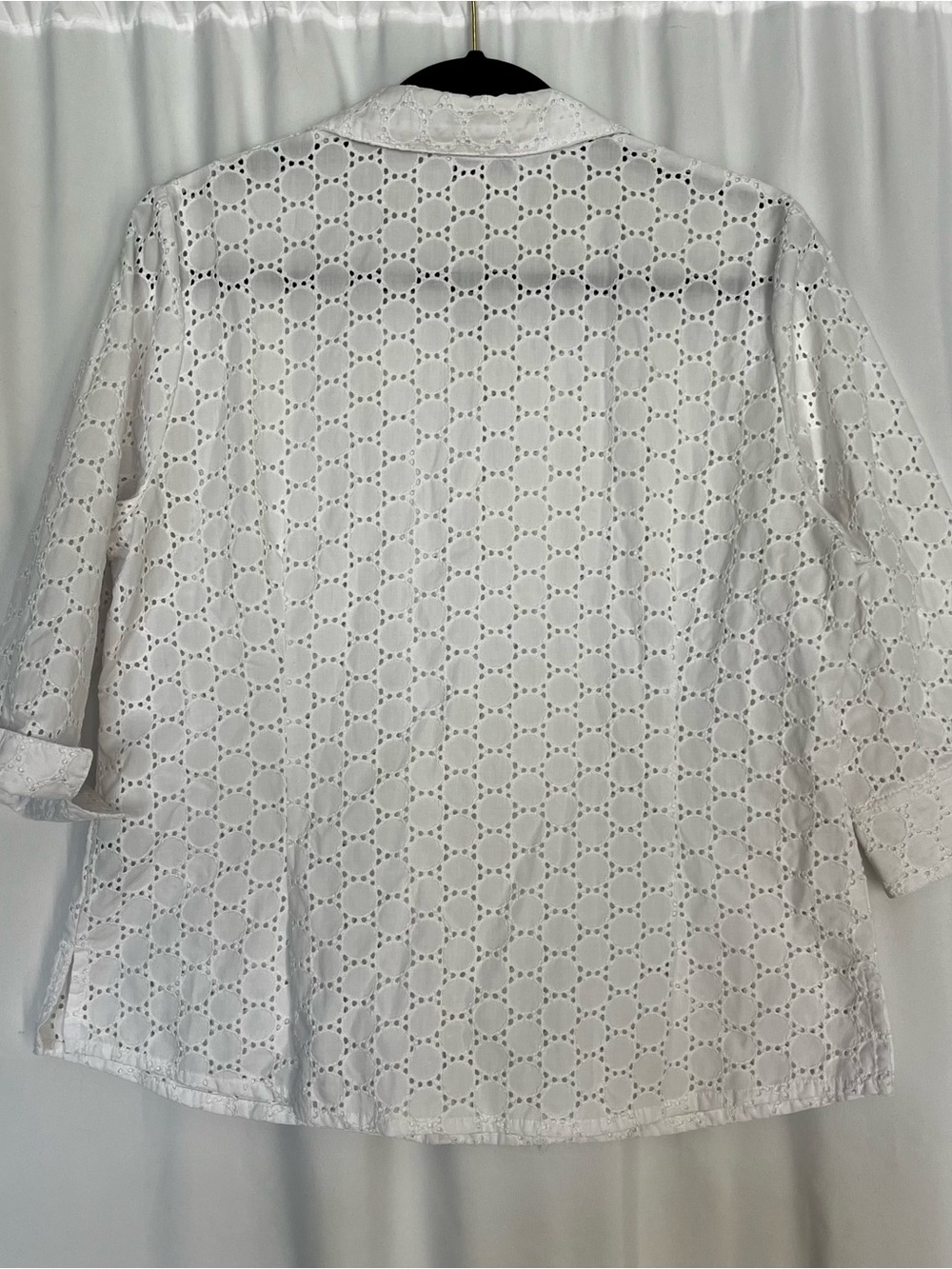 Allison Daley White Eyelet Button-Down Shirt - Picture 3 of 3
